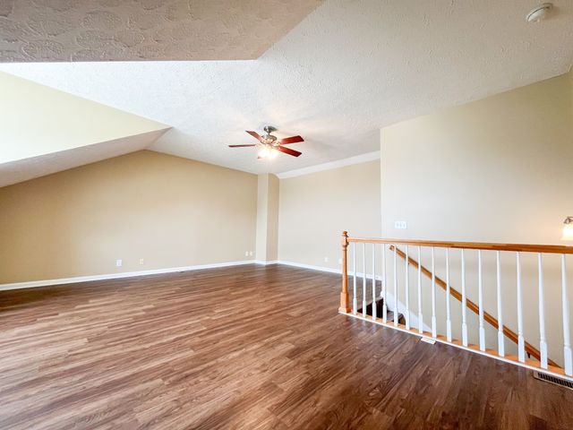 2763 Ridgepole Dr, Clarksville, TN 37040