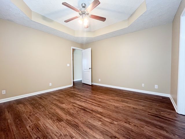 2763 Ridgepole Dr, Clarksville, TN 37040
