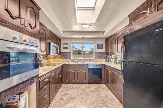 994 N Cleveland Street, Orange, CA 92867