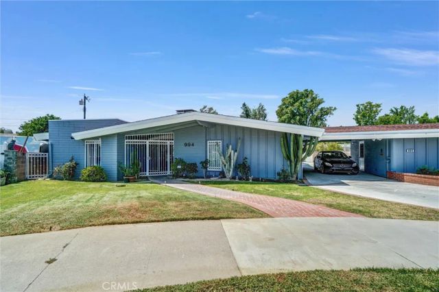 994 N Cleveland Street, Orange, CA 92867