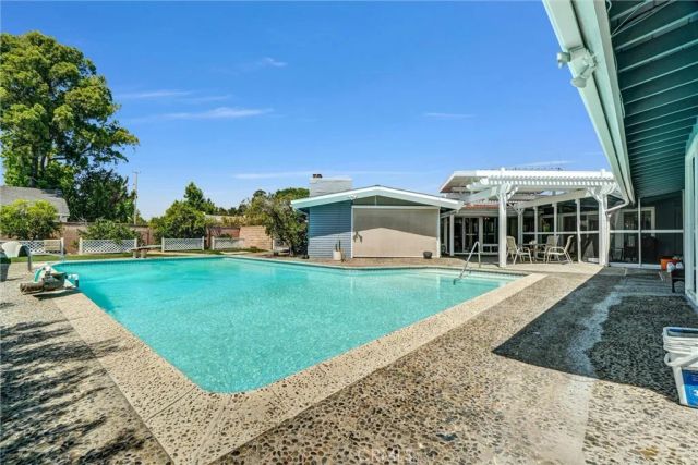 994 N Cleveland Street, Orange, CA 92867