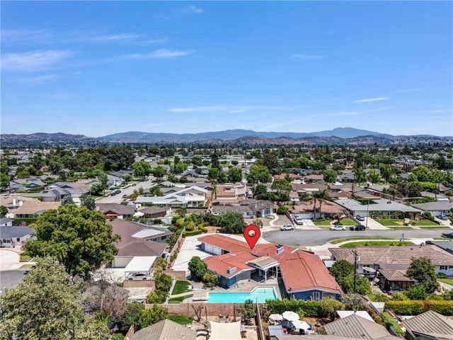 994 N Cleveland Street, Orange, CA 92867