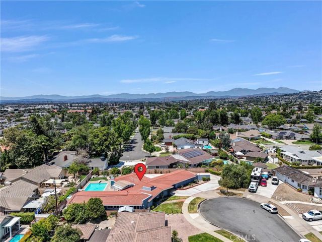 994 N Cleveland Street, Orange, CA 92867