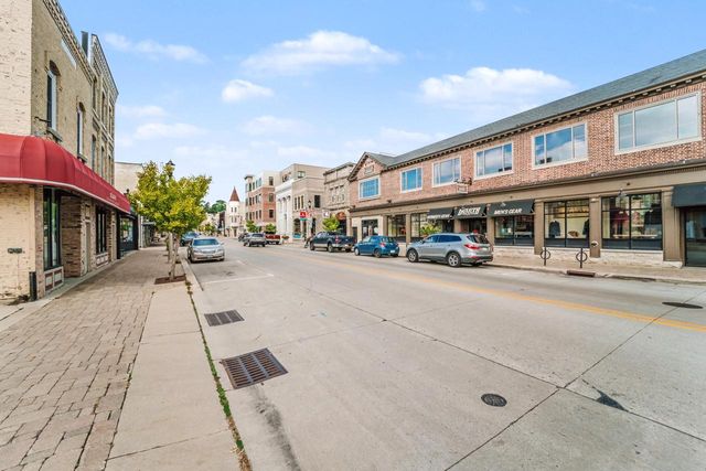 1800 Aster STREET, Port Washington, WI 53074