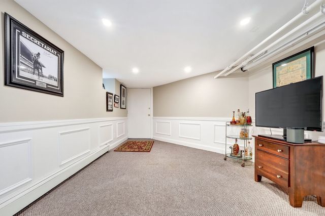 41 Hillcrest Ave, Melrose, MA 02176
