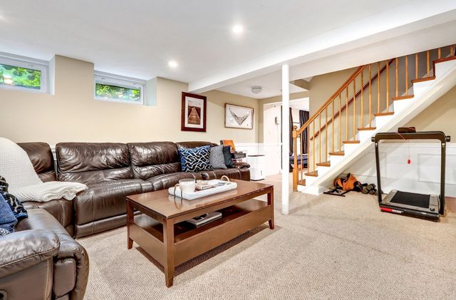 41 Hillcrest Ave, Melrose, MA 02176