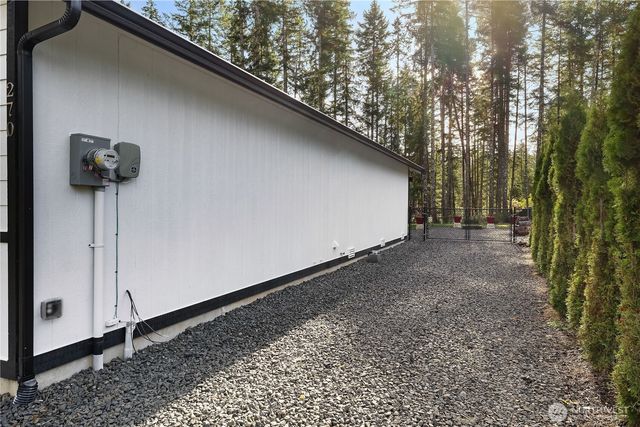 270 E Road of Tralee, Shelton, WA 98584