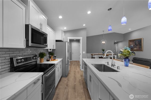 270 E Road of Tralee, Shelton, WA 98584