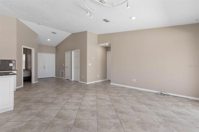 21 CRESCENT COURT S, Palm Coast, FL 32137