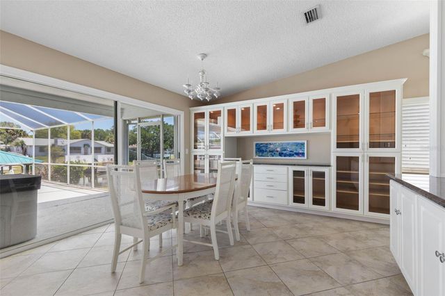 21 CRESCENT COURT S, Palm Coast, FL 32137