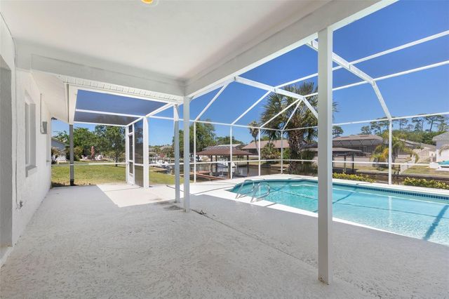 21 CRESCENT COURT S, Palm Coast, FL 32137