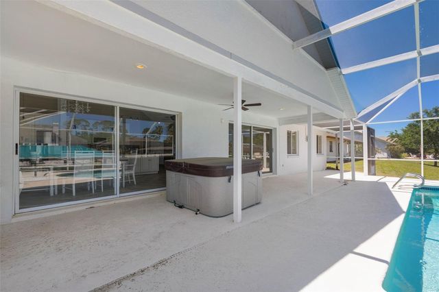 21 CRESCENT COURT S, Palm Coast, FL 32137