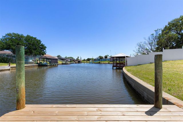 21 CRESCENT COURT S, Palm Coast, FL 32137