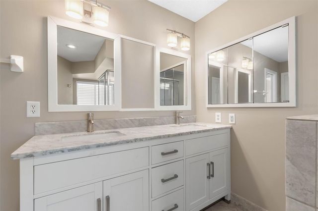 21 CRESCENT COURT S, Palm Coast, FL 32137