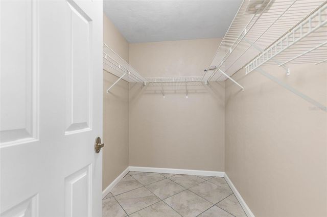 21 CRESCENT COURT S, Palm Coast, FL 32137