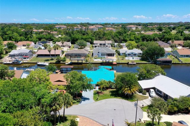21 CRESCENT COURT S, Palm Coast, FL 32137