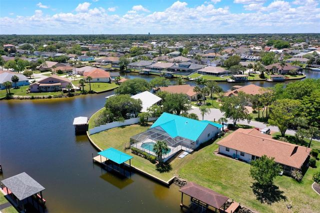 21 CRESCENT COURT S, Palm Coast, FL 32137