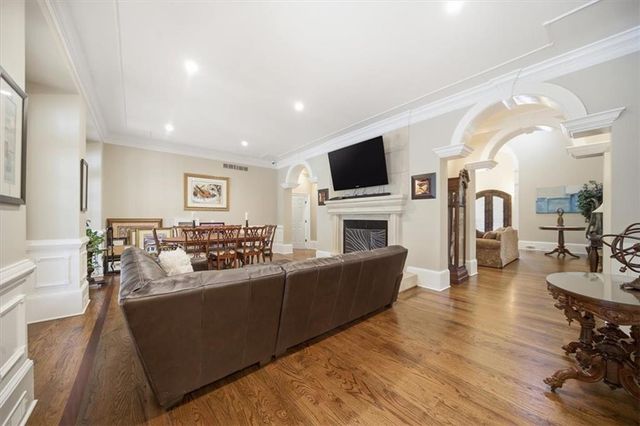 890 Marseilles Drive, Sandy Springs, GA 30327