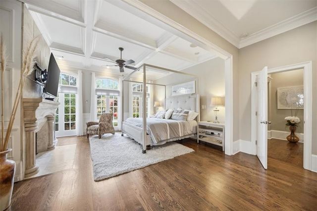 890 Marseilles Drive, Sandy Springs, GA 30327