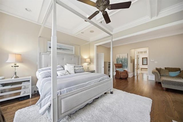 890 Marseilles Drive, Sandy Springs, GA 30327