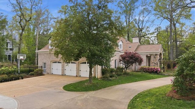 890 Marseilles Drive, Sandy Springs, GA 30327