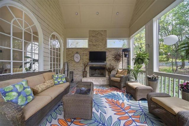 890 Marseilles Drive, Sandy Springs, GA 30327