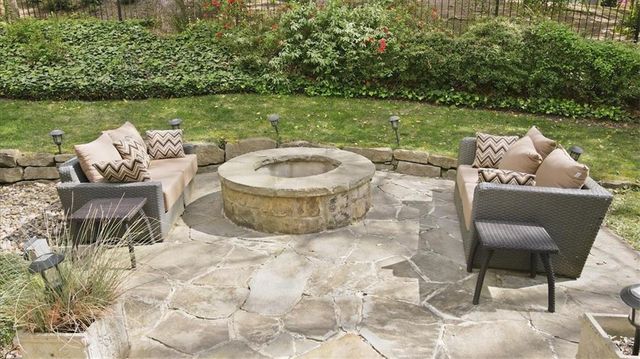 890 Marseilles Drive, Sandy Springs, GA 30327