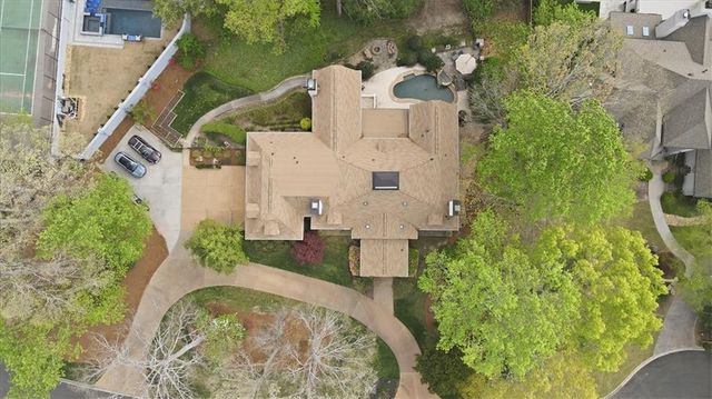 890 Marseilles Drive, Sandy Springs, GA 30327