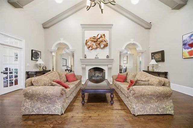 890 Marseilles Drive, Sandy Springs, GA 30327