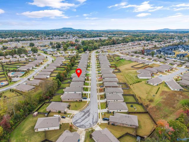 324 Ivyleaf Drive NW, Madison, AL 35757