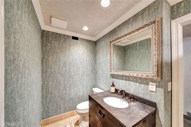 5441 Calvin Avenue, Tarzana, CA 91356