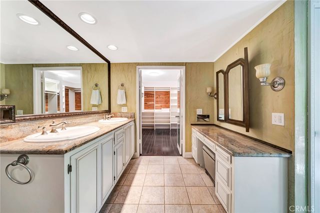 5441 Calvin Avenue, Tarzana, CA 91356