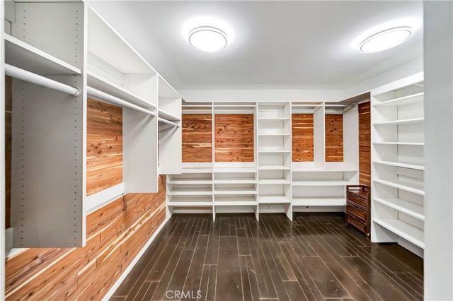 5441 Calvin Avenue, Tarzana, CA 91356