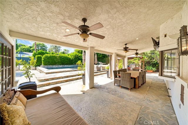 5441 Calvin Avenue, Tarzana, CA 91356