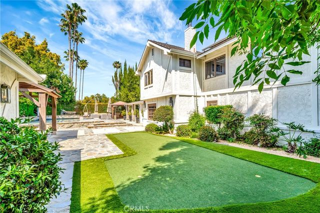 5441 Calvin Avenue, Tarzana, CA 91356