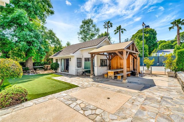 5441 Calvin Avenue, Tarzana, CA 91356