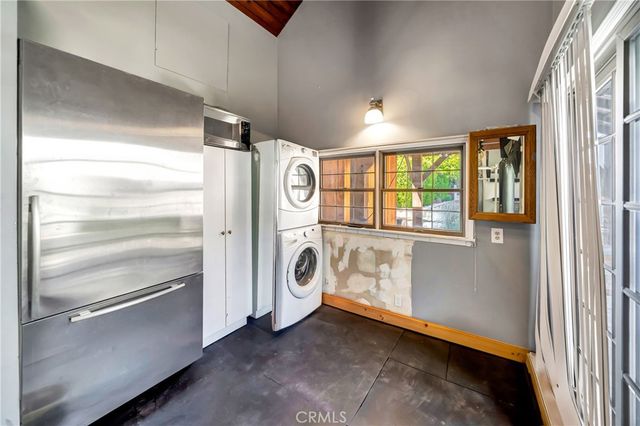 5441 Calvin Avenue, Tarzana, CA 91356