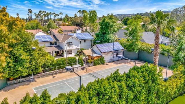 5441 Calvin Avenue, Tarzana, CA 91356