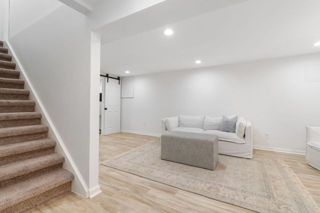445 Coventry Dr, Nashville, TN 37211