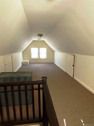 18 Temple Street 2, Williston Park, NY 11596