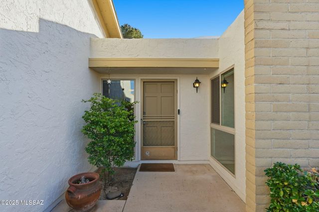 9812 E Skyview Drive, Tucson, AZ 85748