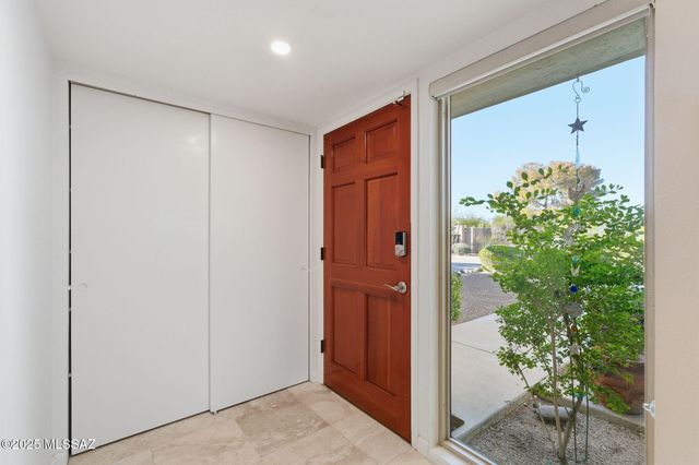 9812 E Skyview Drive, Tucson, AZ 85748