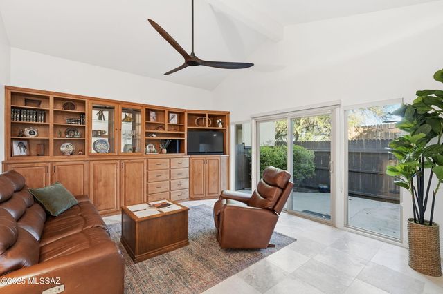 9812 E Skyview Drive, Tucson, AZ 85748