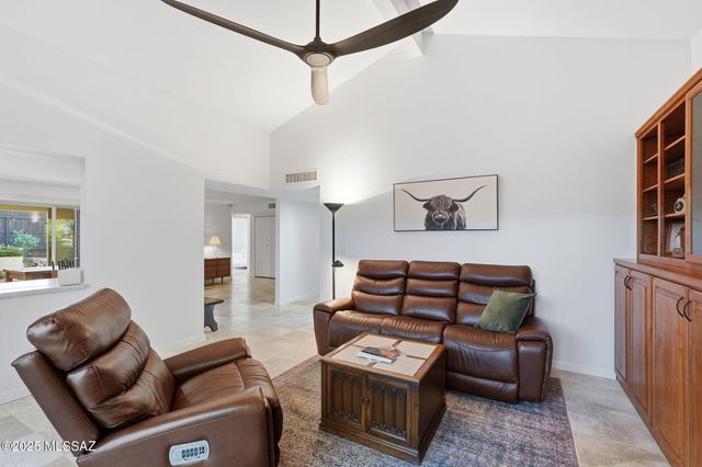 9812 E Skyview Drive, Tucson, AZ 85748