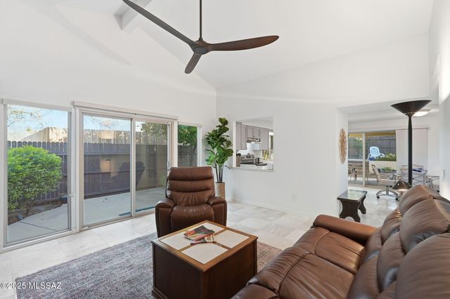 9812 E Skyview Drive, Tucson, AZ 85748