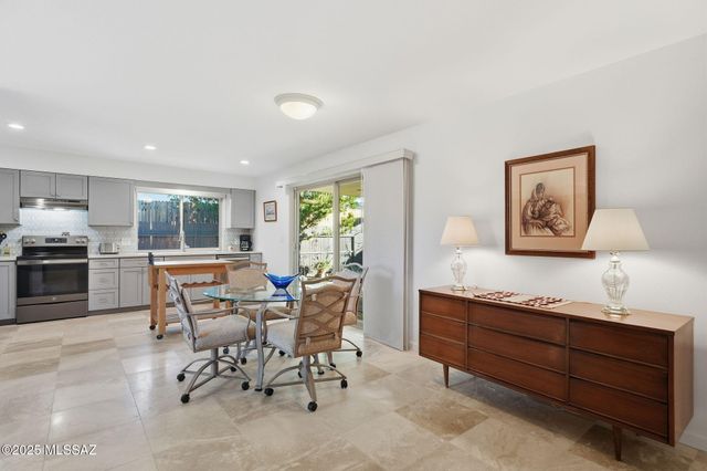 9812 E Skyview Drive, Tucson, AZ 85748