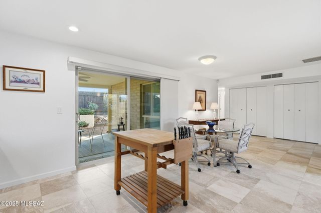 9812 E Skyview Drive, Tucson, AZ 85748