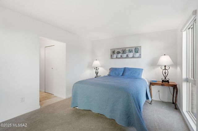 9812 E Skyview Drive, Tucson, AZ 85748