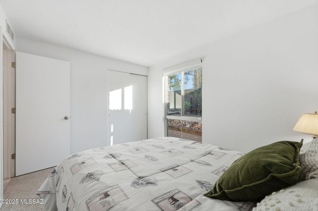 9812 E Skyview Drive, Tucson, AZ 85748