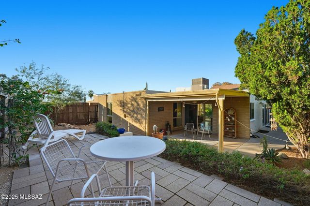 9812 E Skyview Drive, Tucson, AZ 85748